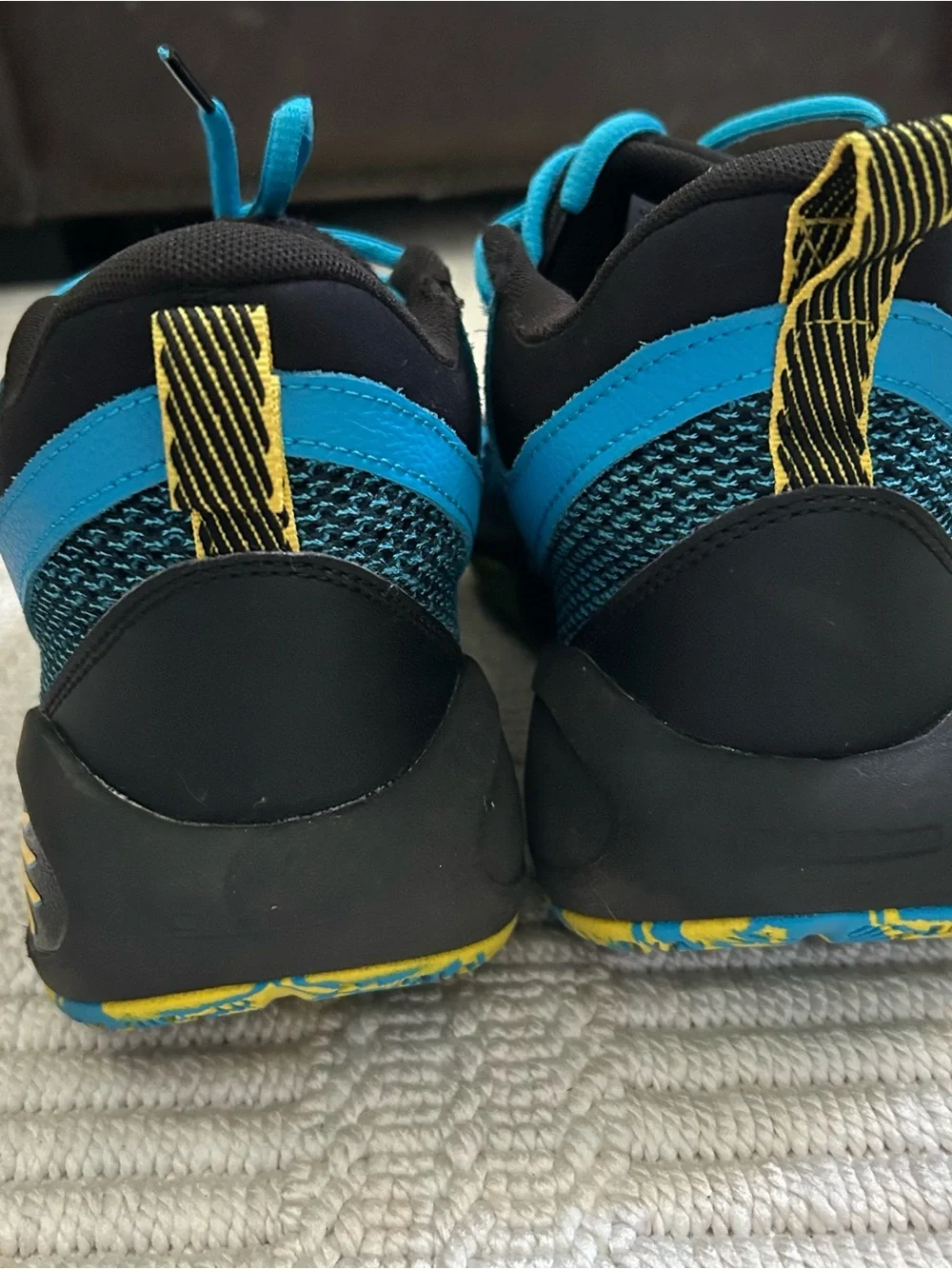 CURRY Under Armour Men's Black Athletic Basketball shoes